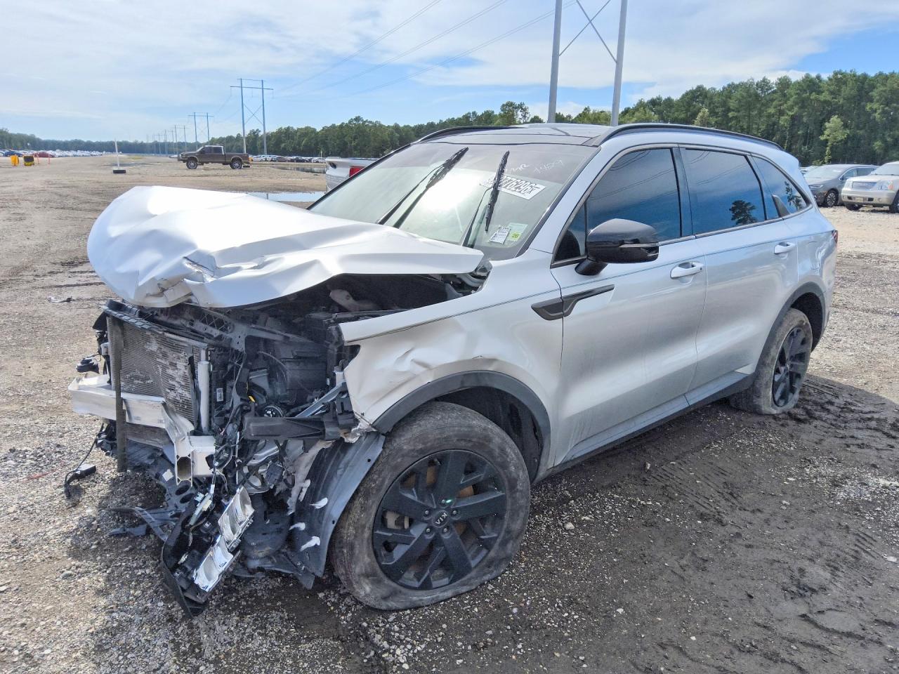 2021 Kia Sorento S, VIN 5XYRLDLC8MG039429 — Front end