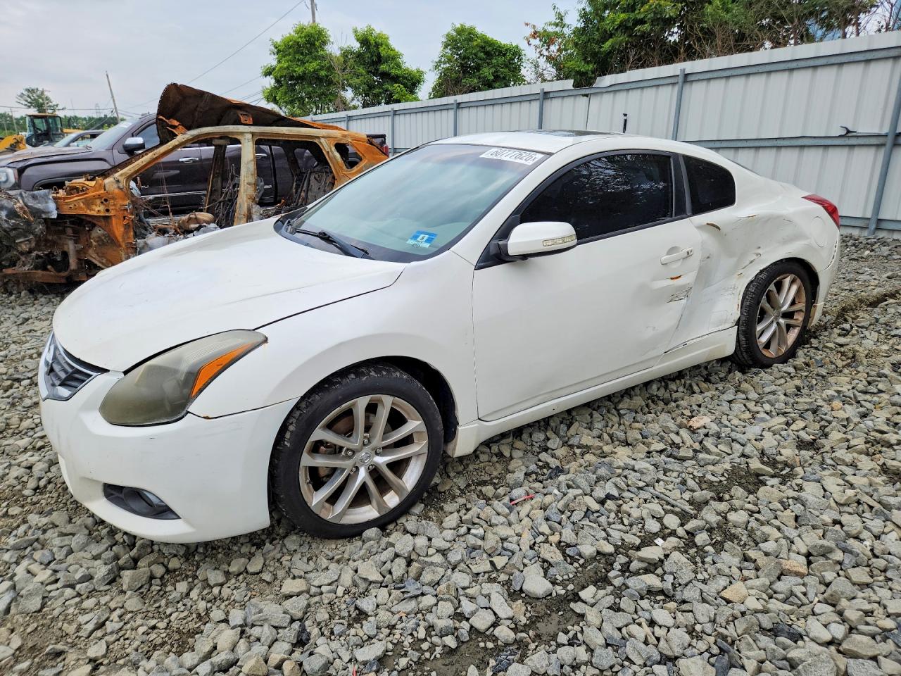2011 Nissan Altima SR, VIN 1N4BL2EP1BC170344 — Side