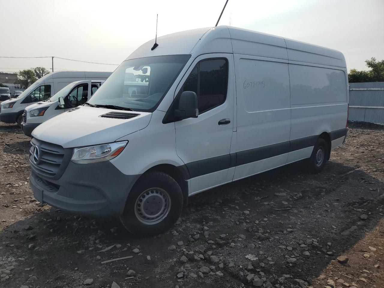 2021 Mercedes-Benz Sprinter Cargo, VIN W1Y40CHY1MT057756 — Normal wear