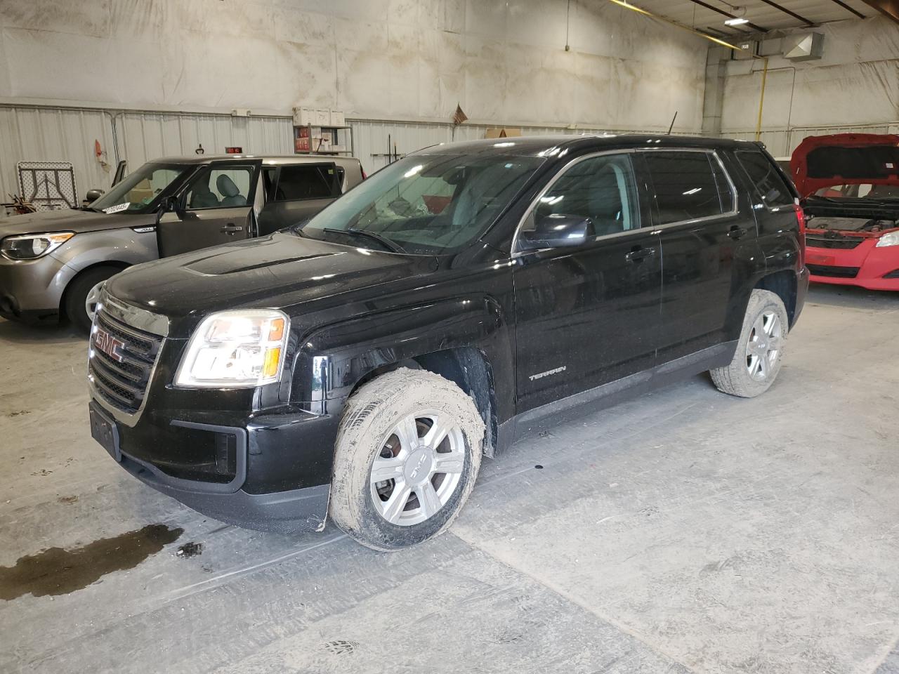 2016 GMC Terrain SLE, VIN 2GKALMEK8G6135763 — Rear end