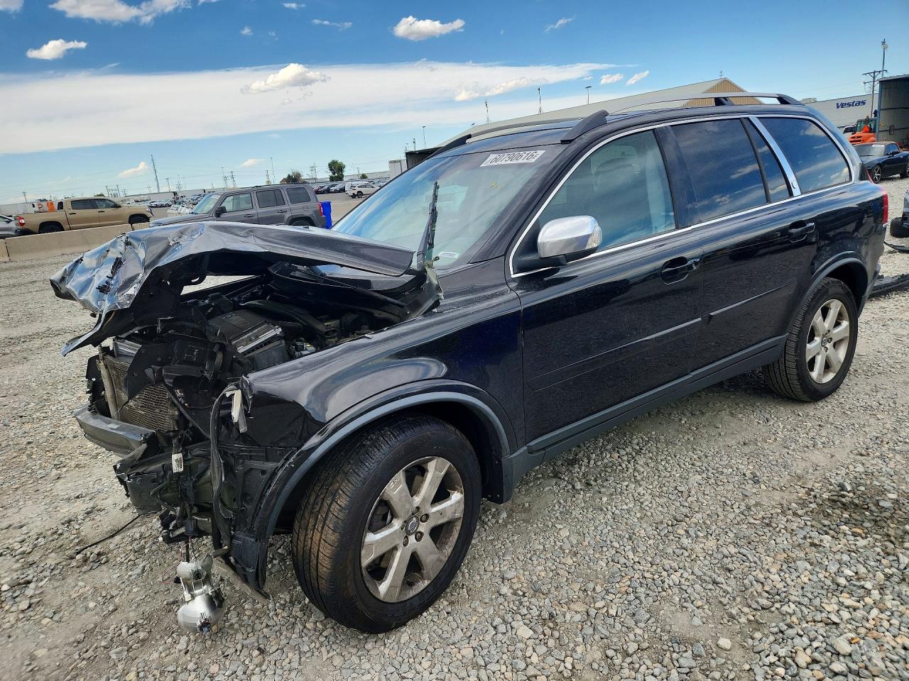 2010 Volvo XC90 V8, VIN YV4852CZXA1544749 — Front end