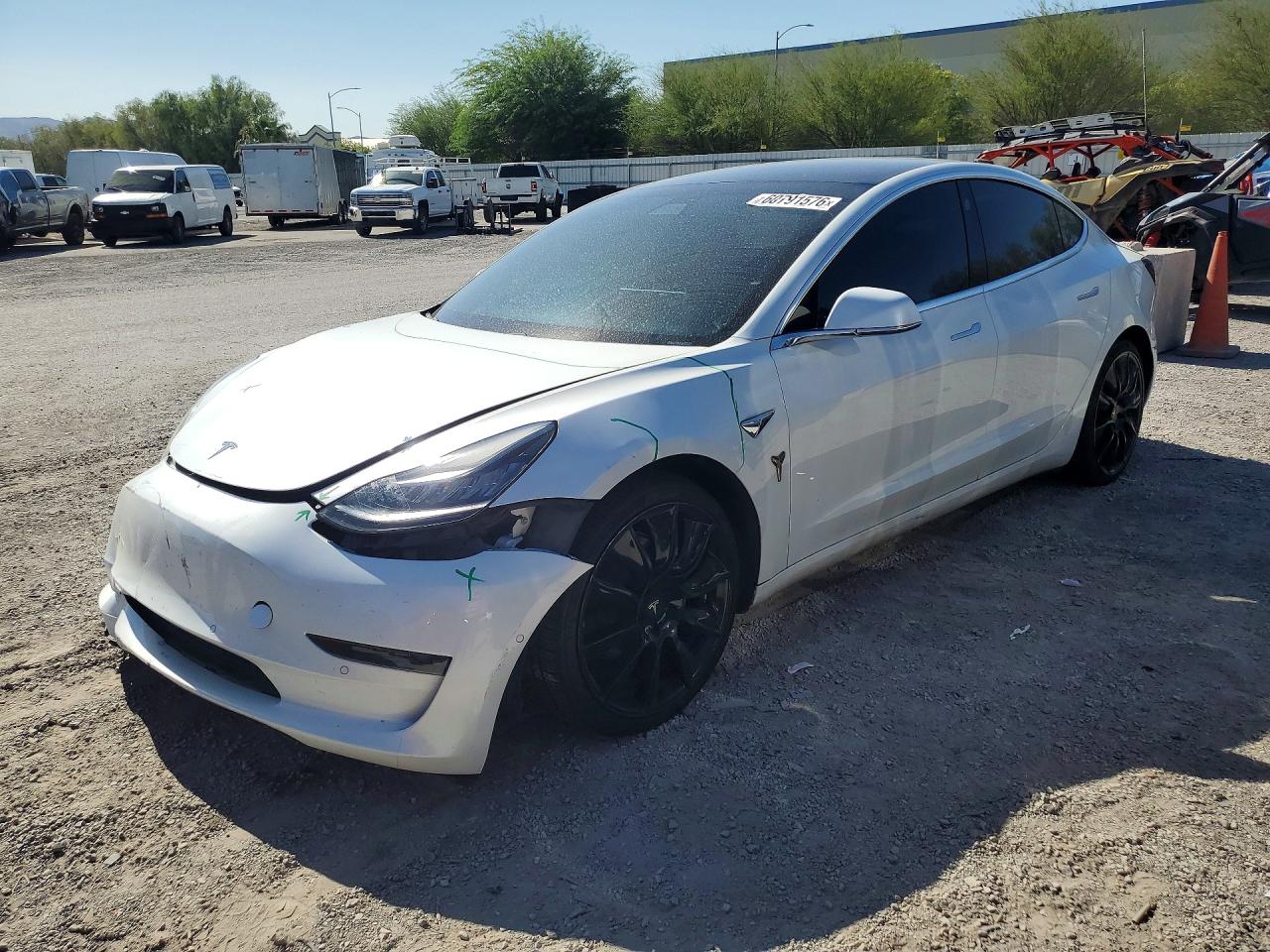 2020 Tesla Model 3 Standard Range Plus, VIN 5YJ3E1EAXLF807623 — Front end
