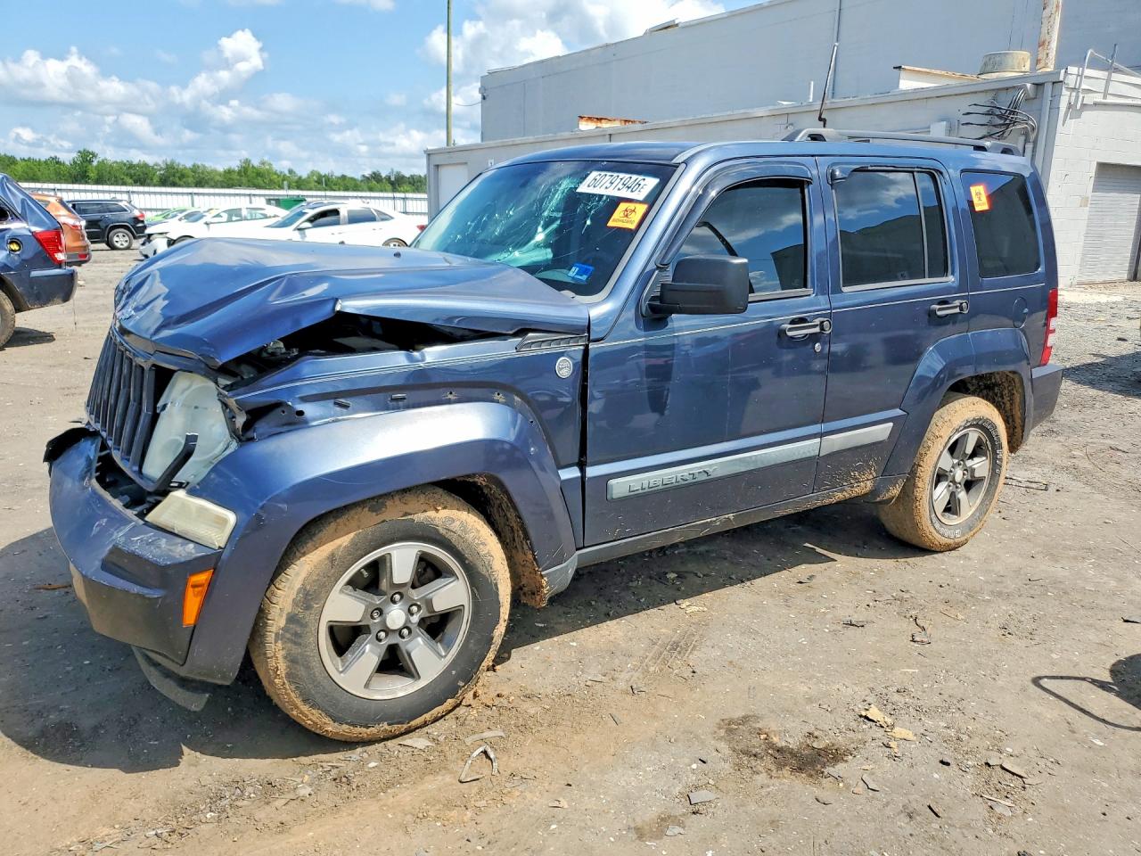 2008 Jeep Liberty Sport, VIN 1J8GN28K18W285682 — Перед
