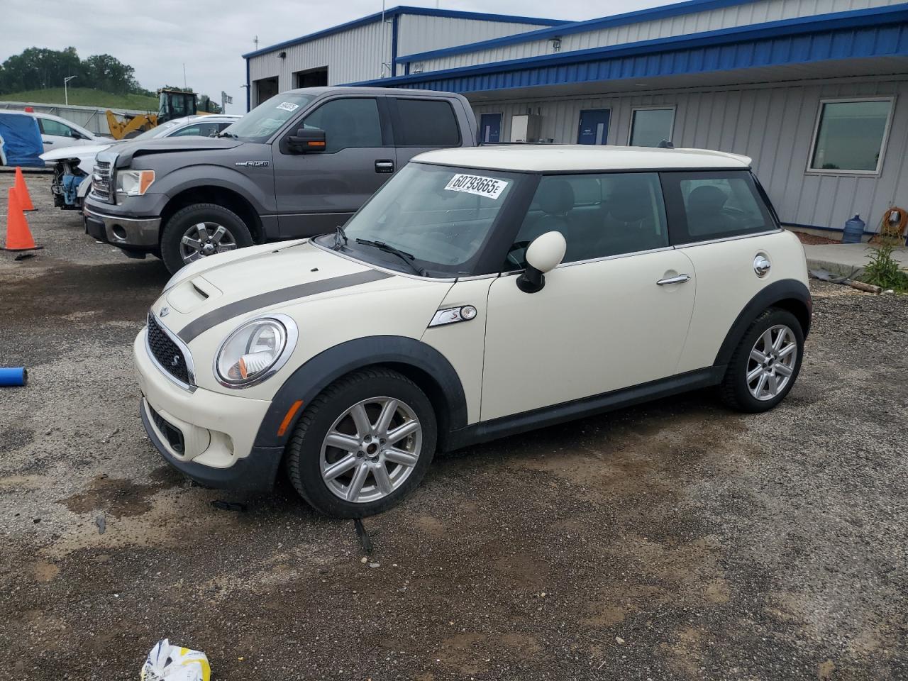 2013 MINI Hardtop S, VIN WMWSV3C51DT393866 — Механическое