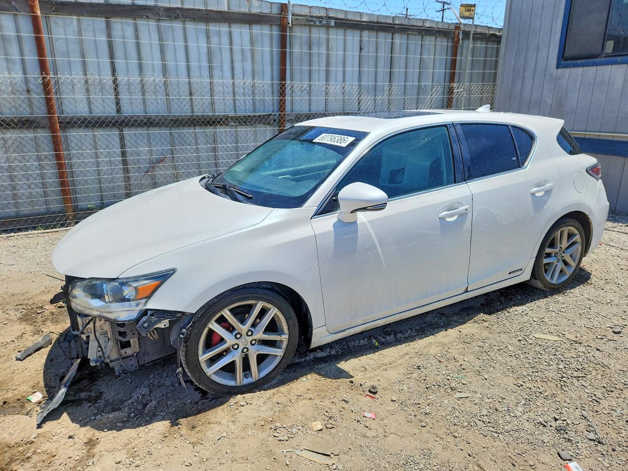 2015 Lexus CT 200h, VIN JTHKD5BH8F2225534 — Front end