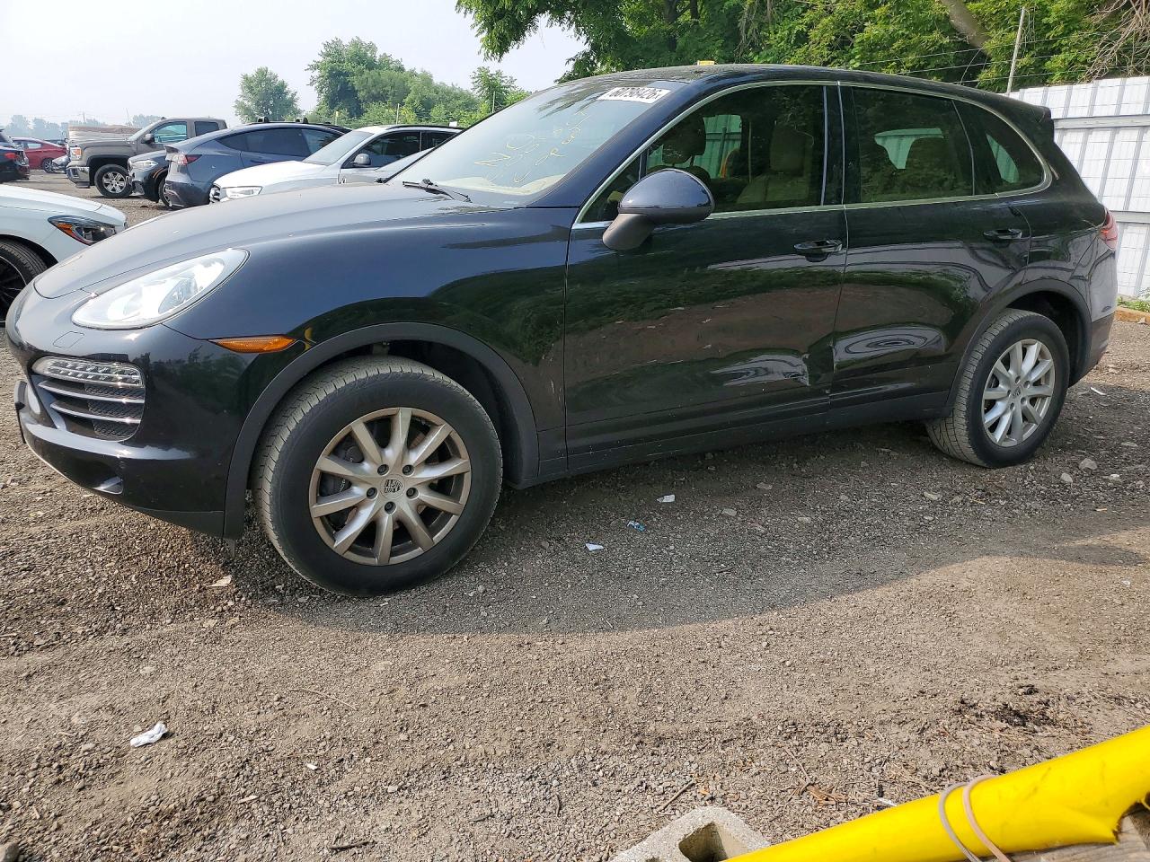 2013 Porsche Cayenne, VIN WP1AA2A22DLA03577 — Бок