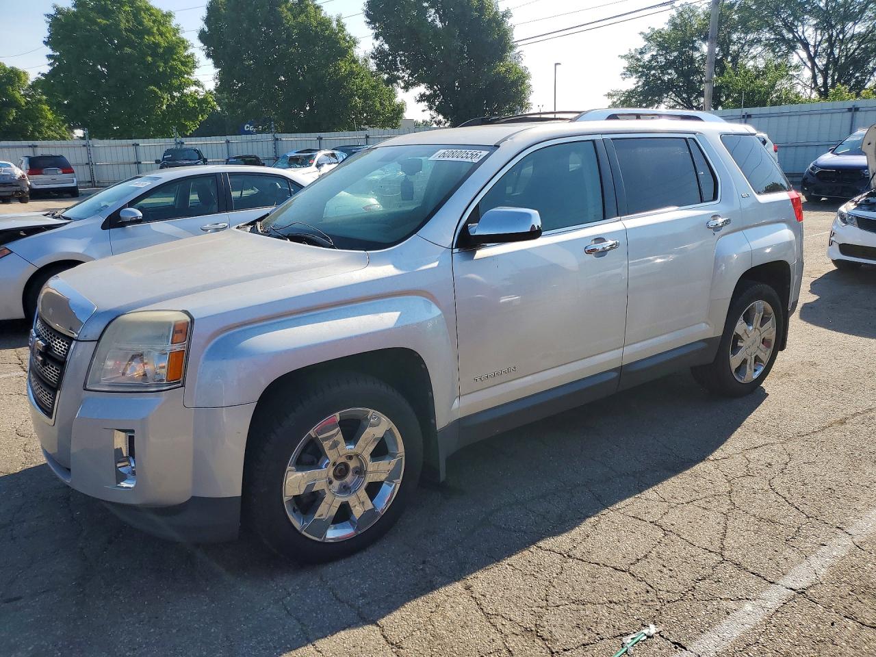 2010 GMC Terrain SLT-2, VIN 2CTFLJEY3A6409662 — Мелкие вмятины и царапины