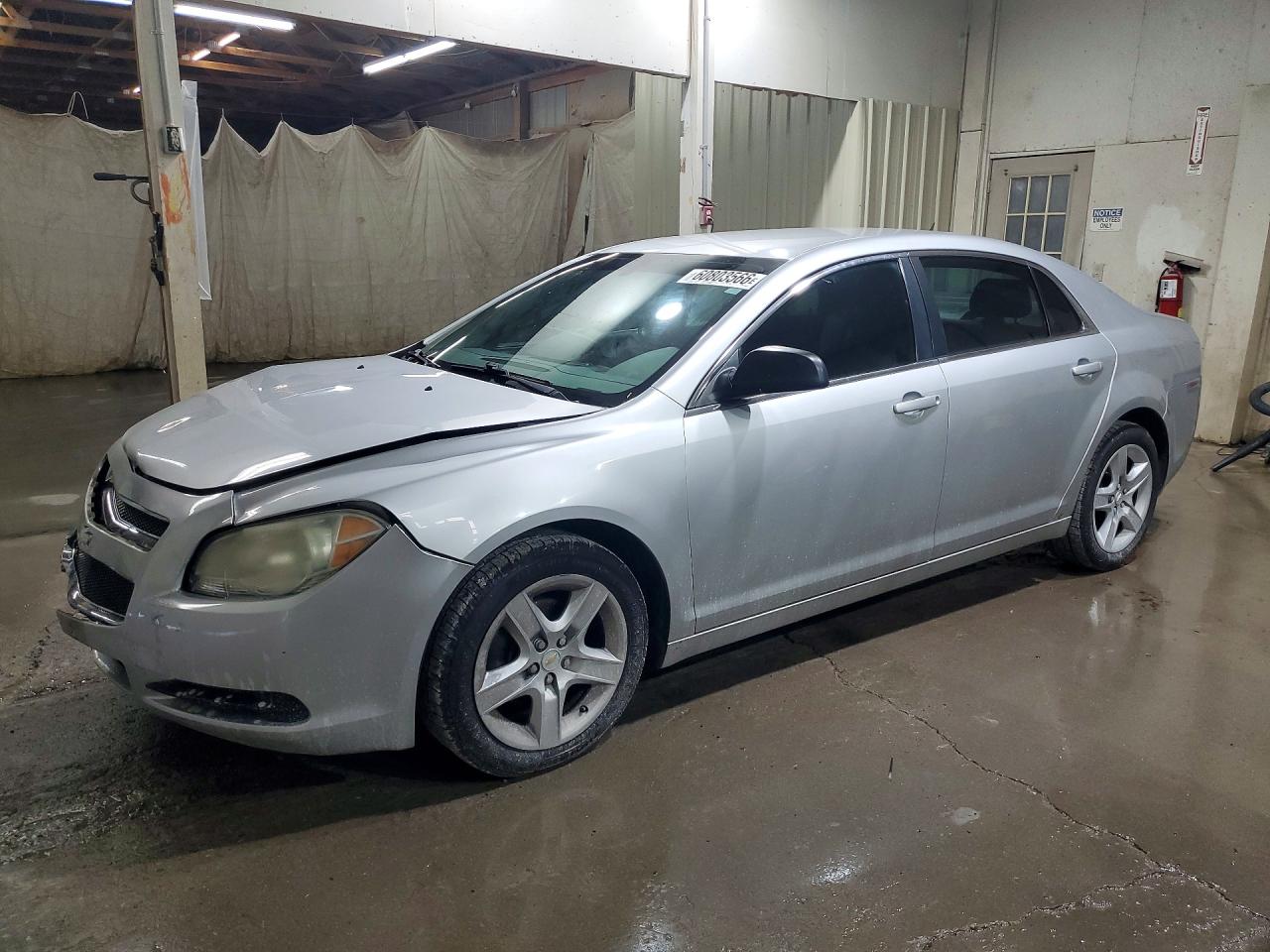 2010 Chevrolet Malibu 1LS, VIN 1G1ZB5EB3AF260862 — Перед