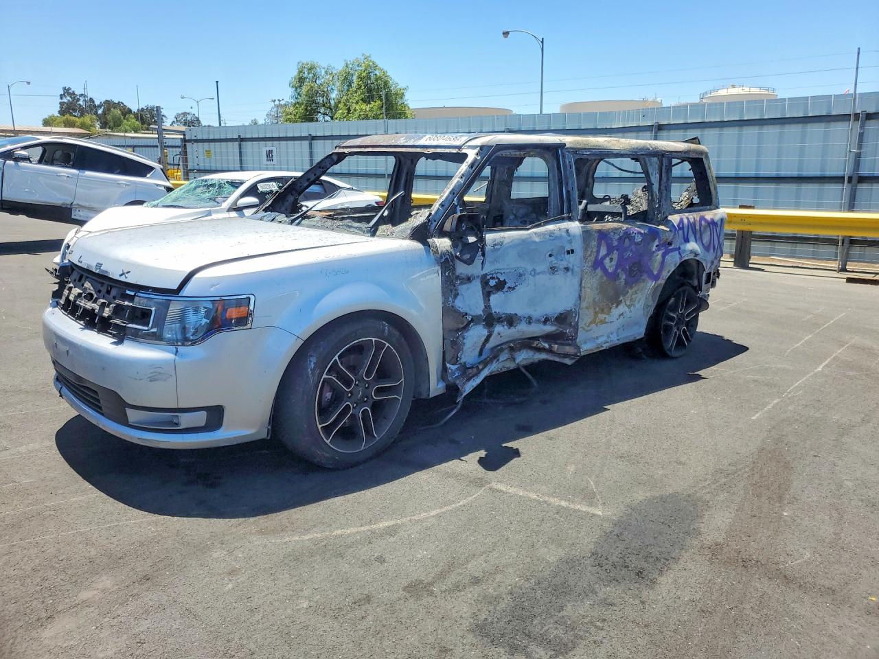 2013 Ford Flex SEL, VIN 2FMGK5C86DBD30619 — Vandalism