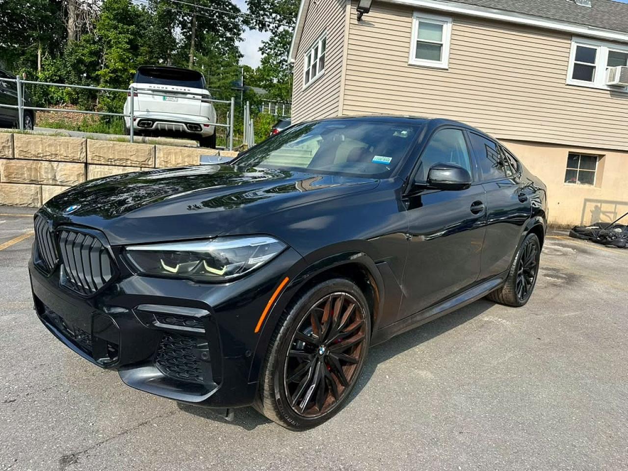 2022 BMW X6 xDrive40i, VIN 5UXCY6C05N9L63884 — Minor dents and scratches