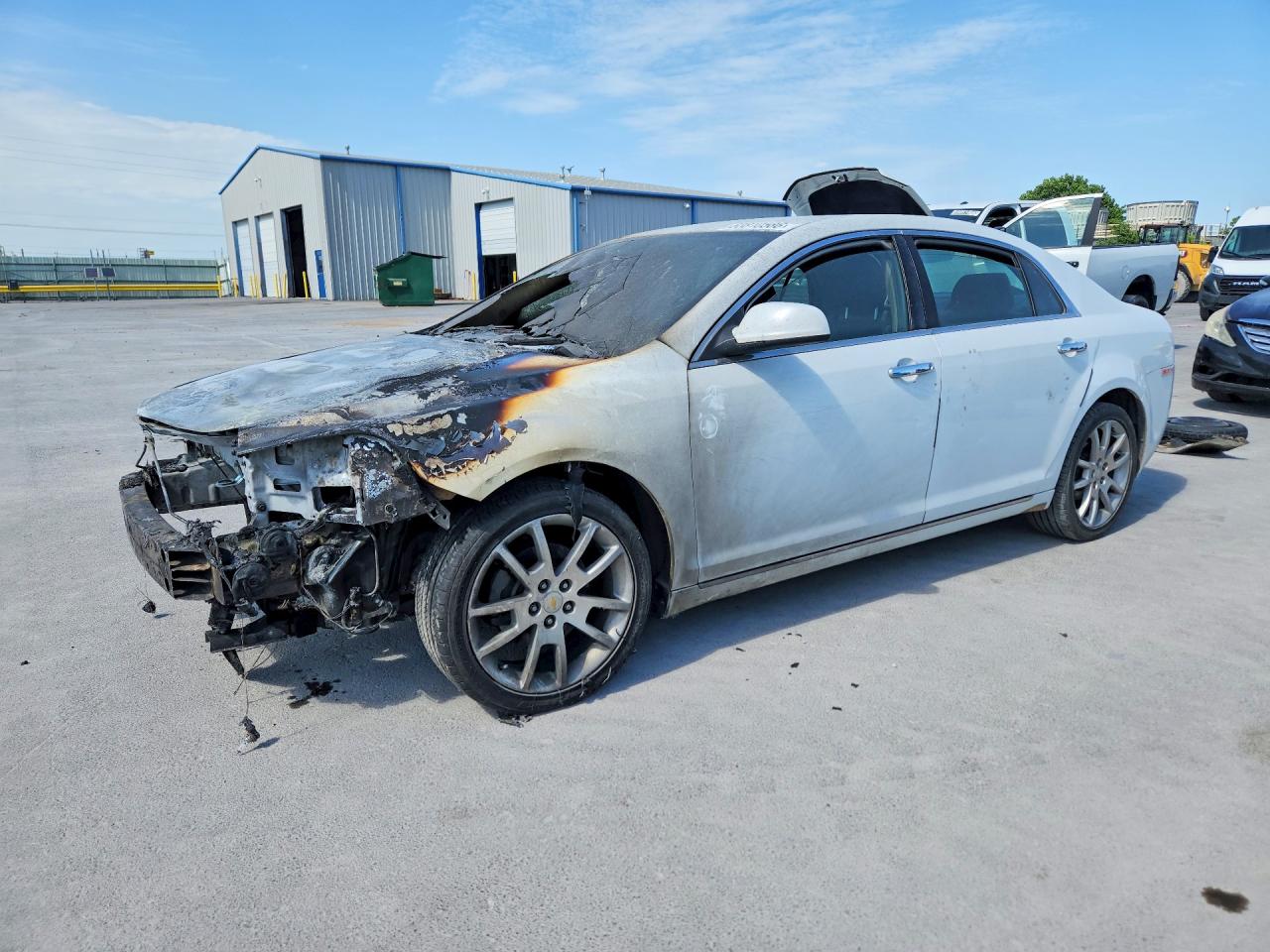 2011 Chevrolet Malibu LTZ, VIN 1G1ZE5E17BF392474 — Engine fire