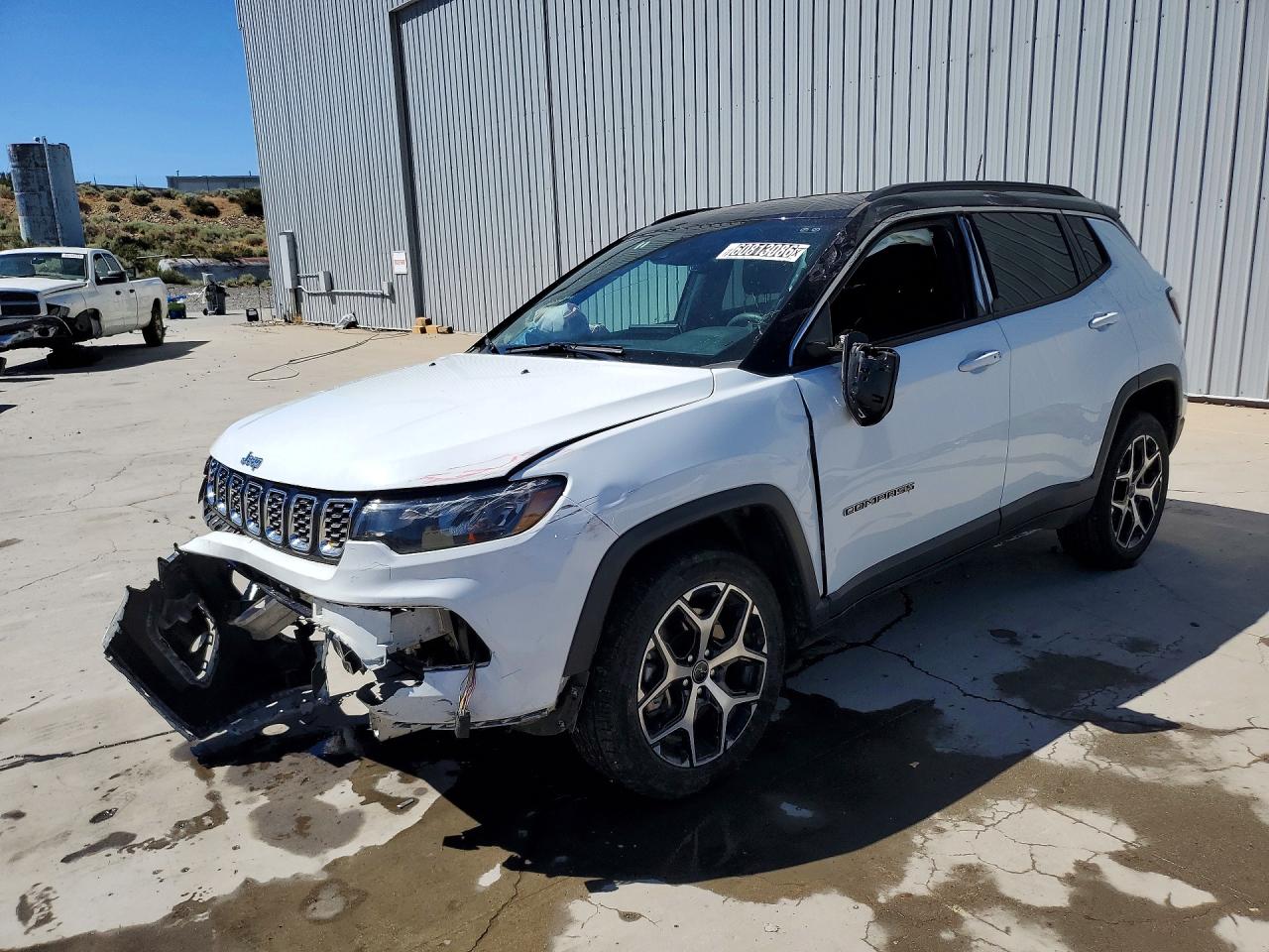 2025 Jeep Compass Limited, VIN 3C4NJDCN4ST523058 — Фото с аукциона 1 of 4