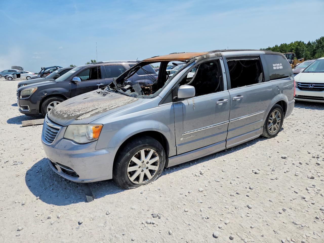 2014 Chrysler Town & Country Touring, VIN 2C4RC1BG9ER382685 — Interior fire