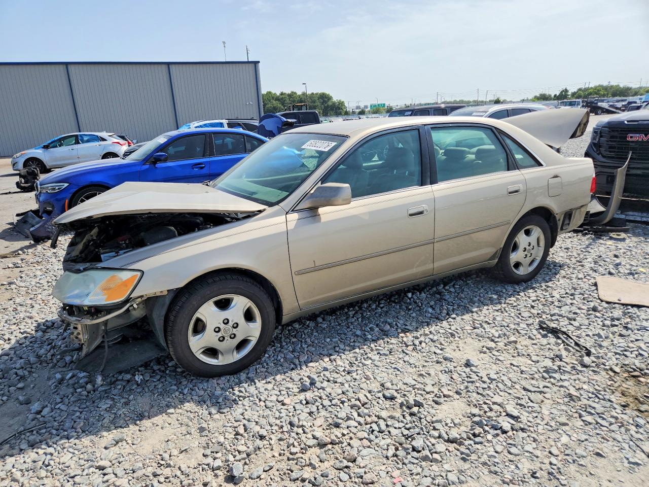 2004 Toyota Avalon XLS, VIN 4T1BF28BX4U390981 — Rear end