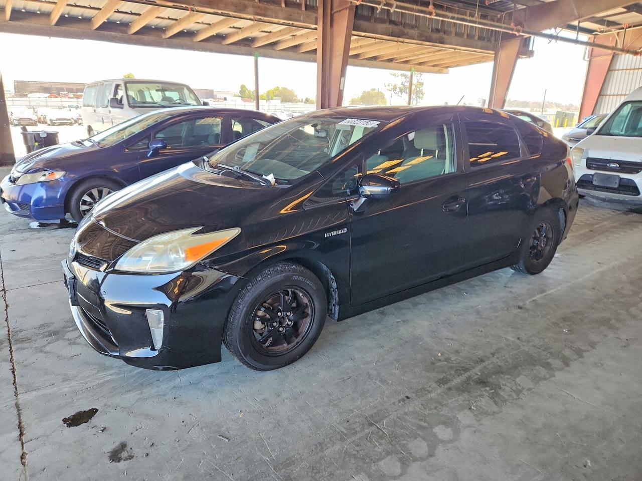 2014 Toyota Prius Three, VIN JTDKN3DUXE0369738 — Вандализм