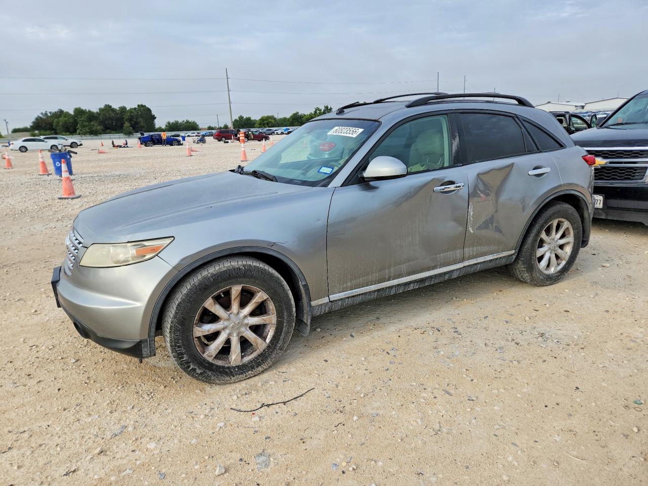 2008 Infiniti FX, VIN JNRAS08W08X207255 — Side