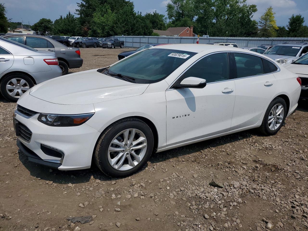 2018 Chevrolet Malibu LT, VIN 1G1ZD5ST6JF161377 — Roof