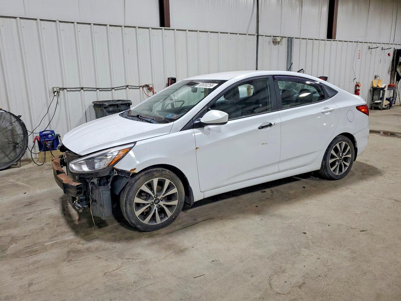 2017 Hyundai Accent SE, VIN KMHCT4AE8HU253931 — Перед