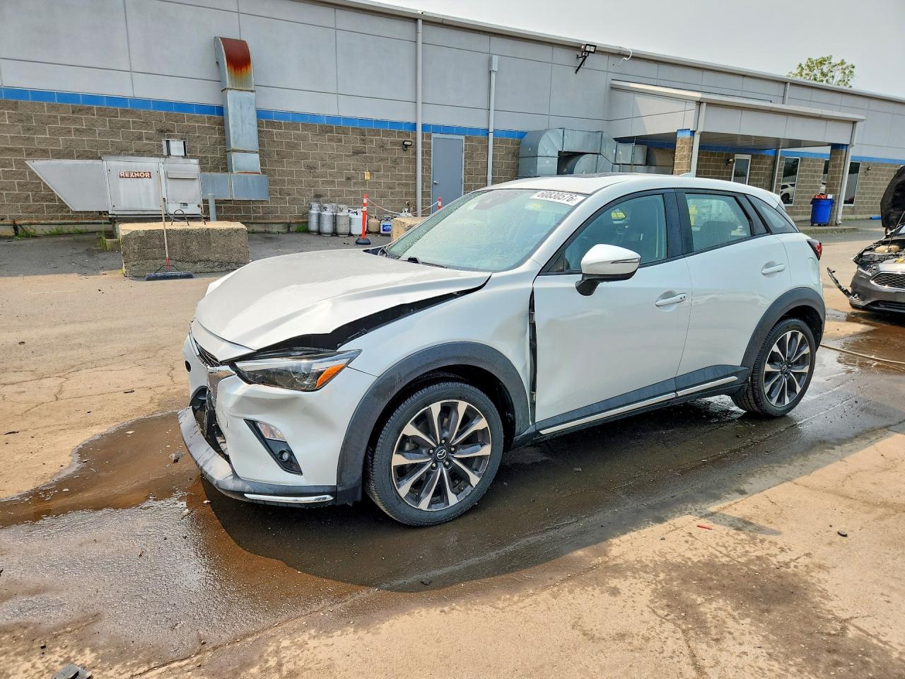 2019 Mazda CX-3 Grand Touring, VIN JM1DKFD7XK1419654 — Front end