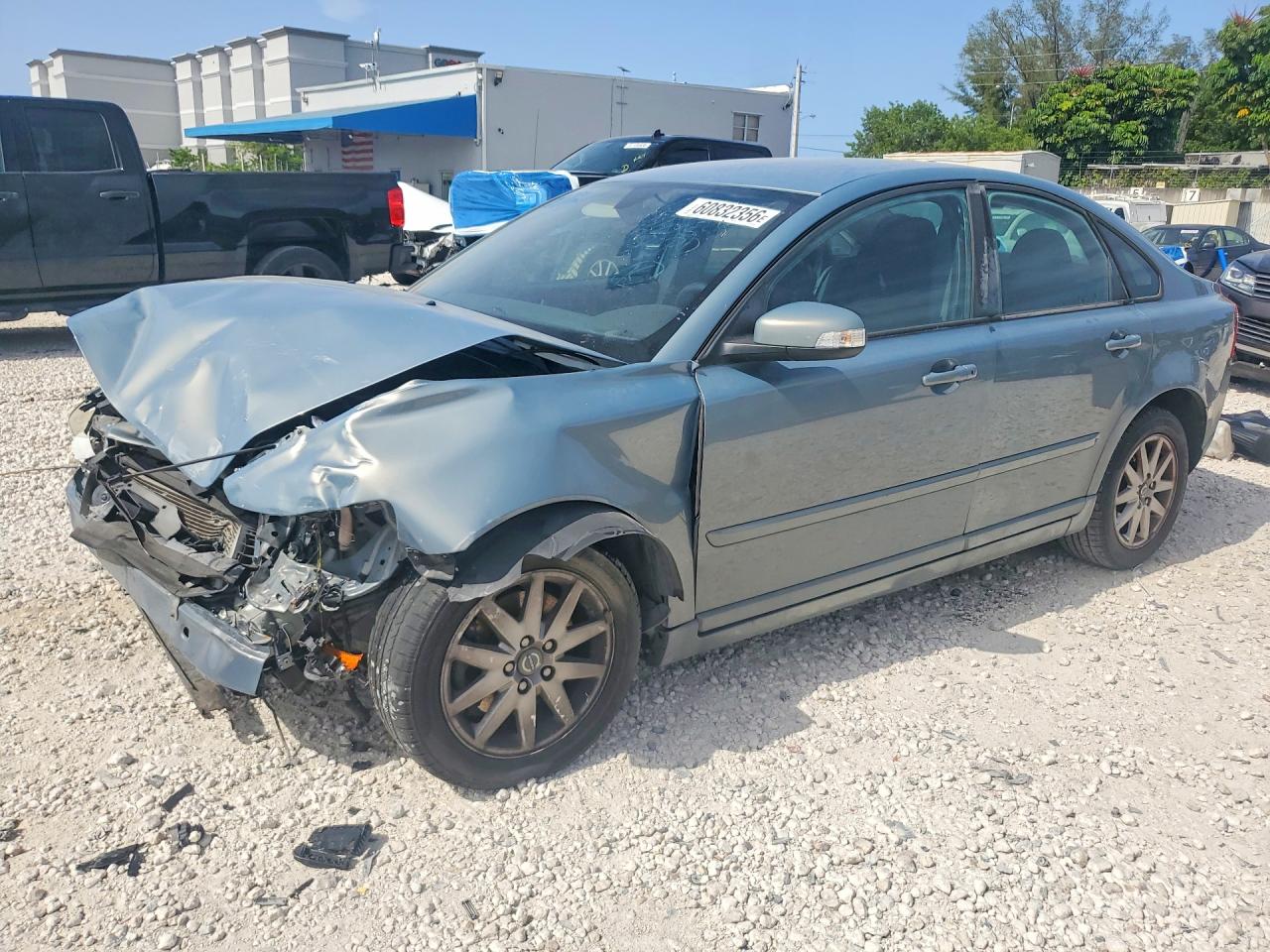 2008 Volvo S40 2.4L, VIN YV1MS382582366680 — Front end