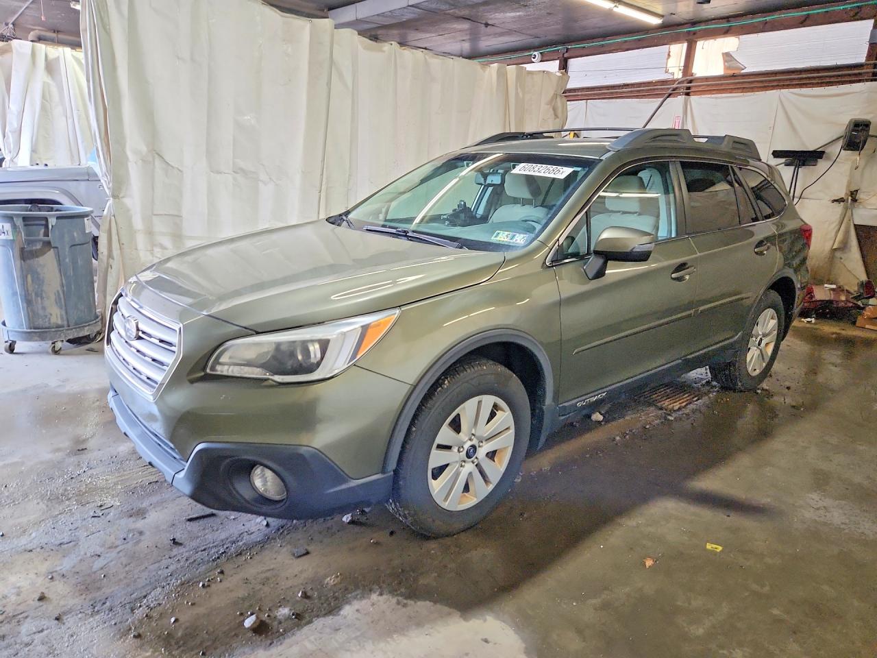 2016 Subaru Outback Premium, VIN 4S4BSAFC7G3215695 — Side