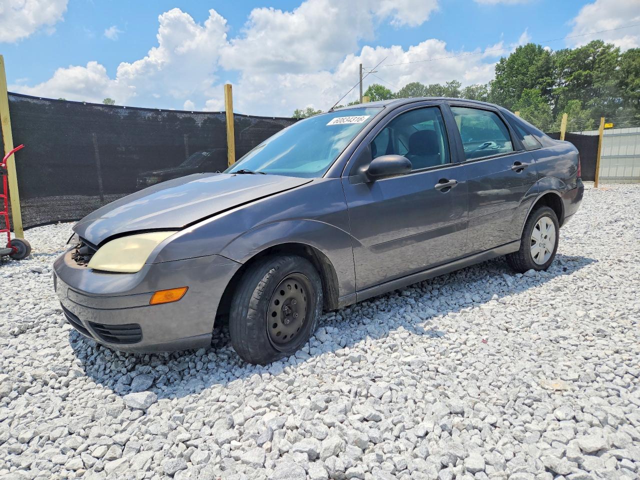 2007 Ford Focus S, VIN 1FAFP34N17W164349 — Перед
