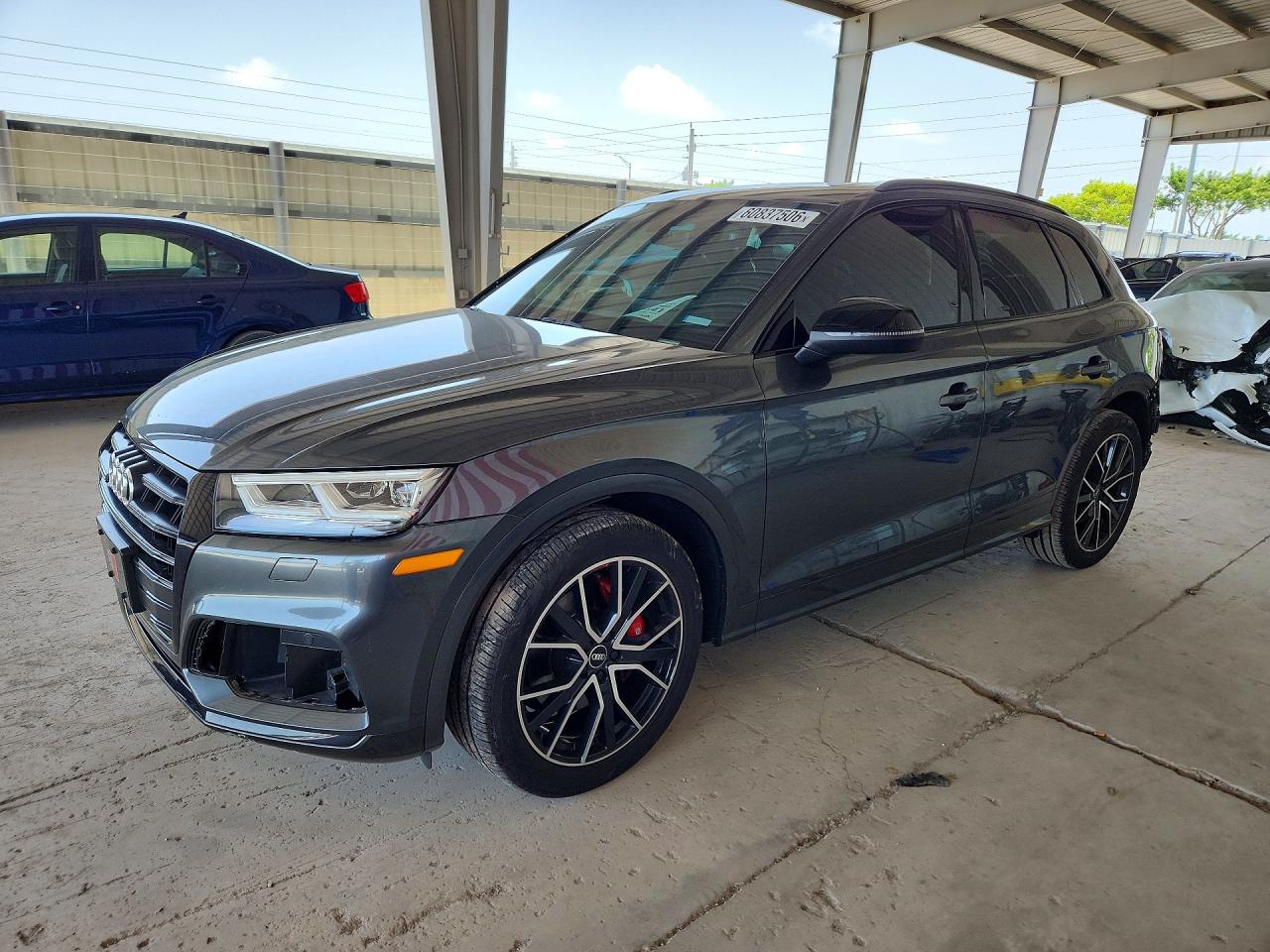 2020 Audi SQ5 Premium Plus, VIN WA1B4AFYXL2068664 — Зад