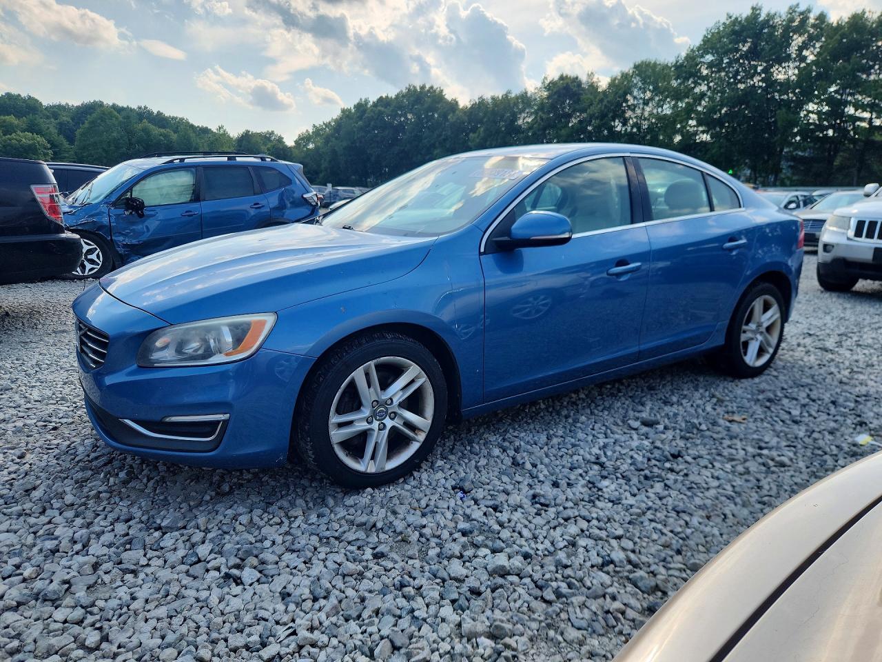 2015 Volvo S60 T5 Premier, VIN YV1612TB2F1304993 — Front end