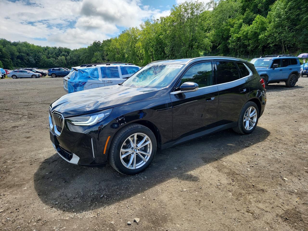2025 BMW X3 30 xDrive, VIN 5UX53GP01S9029645 — Front end