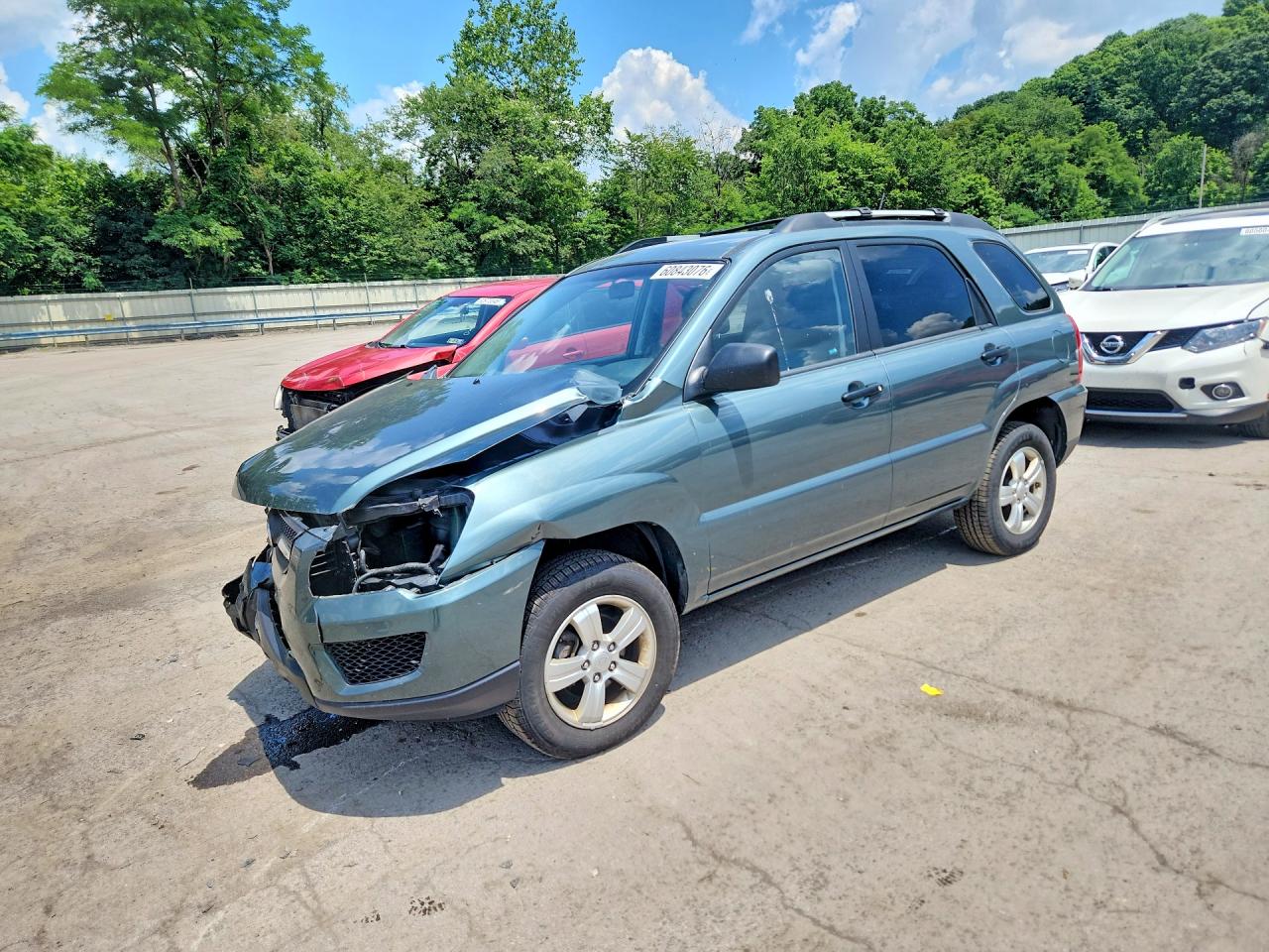 2010 Kia Sportage LX, VIN KNDKG3A47A7667521 — Front end