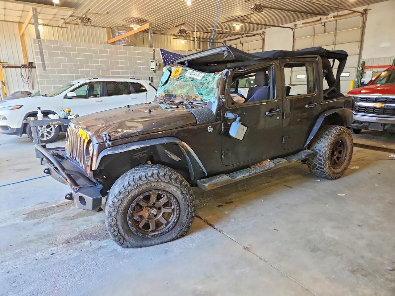 2013 Jeep Wrangler Unlimited Sport, VIN 1C4BJWDG2DL682061 — Roof