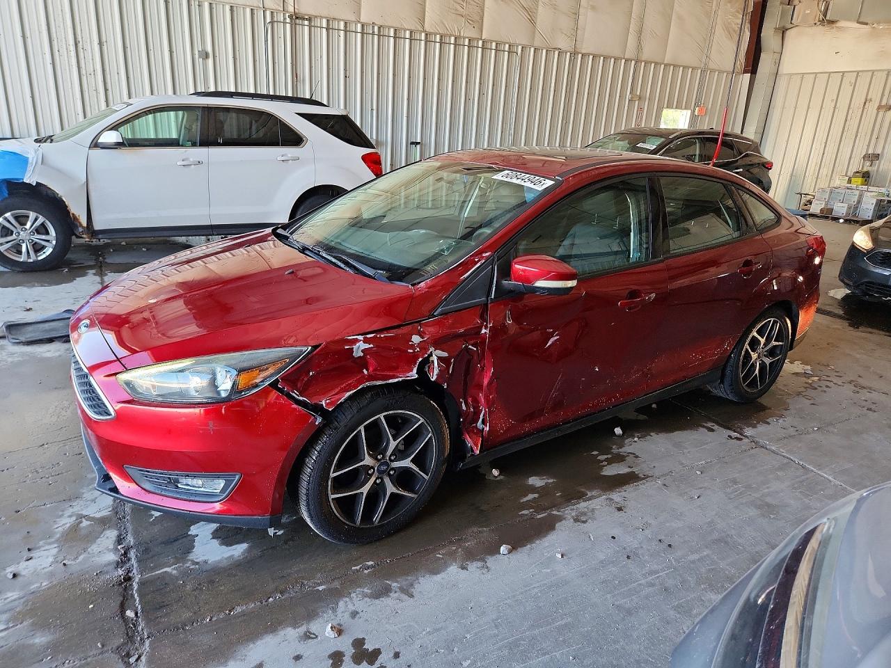 2017 Ford Focus SEL, VIN 1FADP3H29HL302391 — Front end