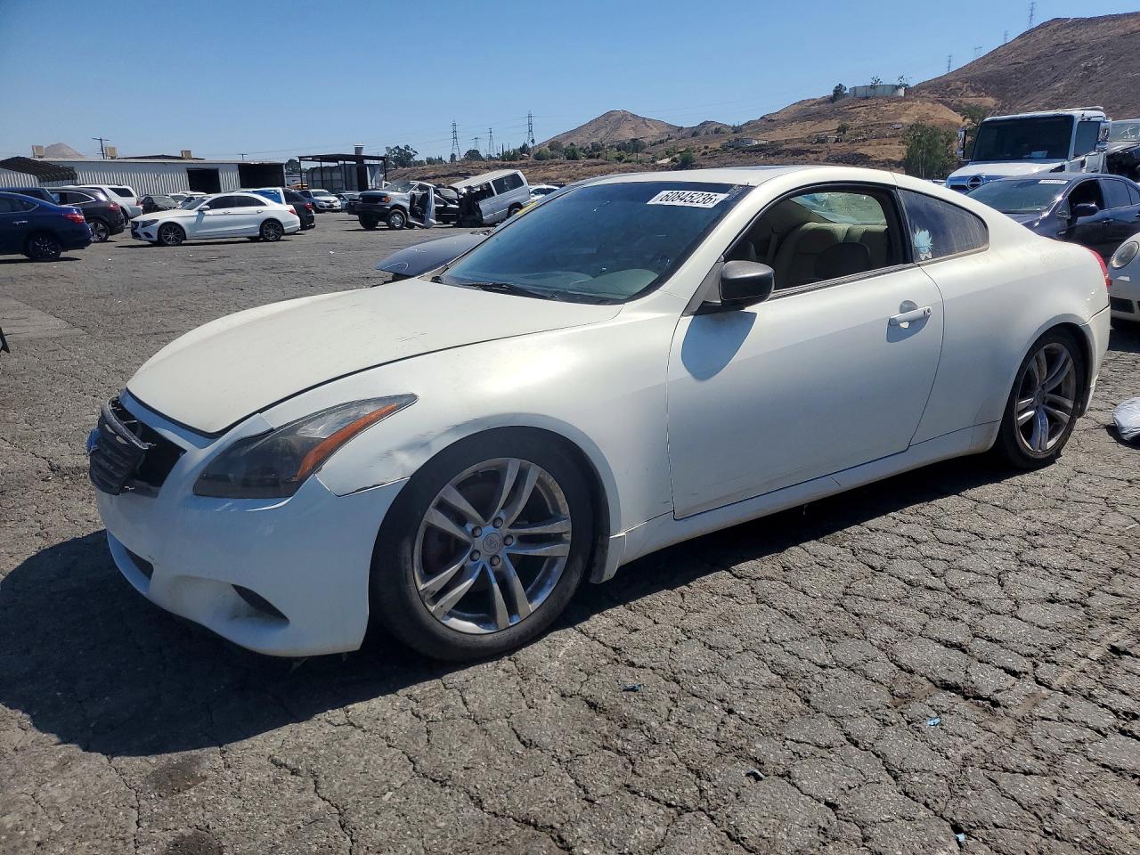 2009 Infiniti G37 x, VIN JNKCV64F59M651385 — Front end