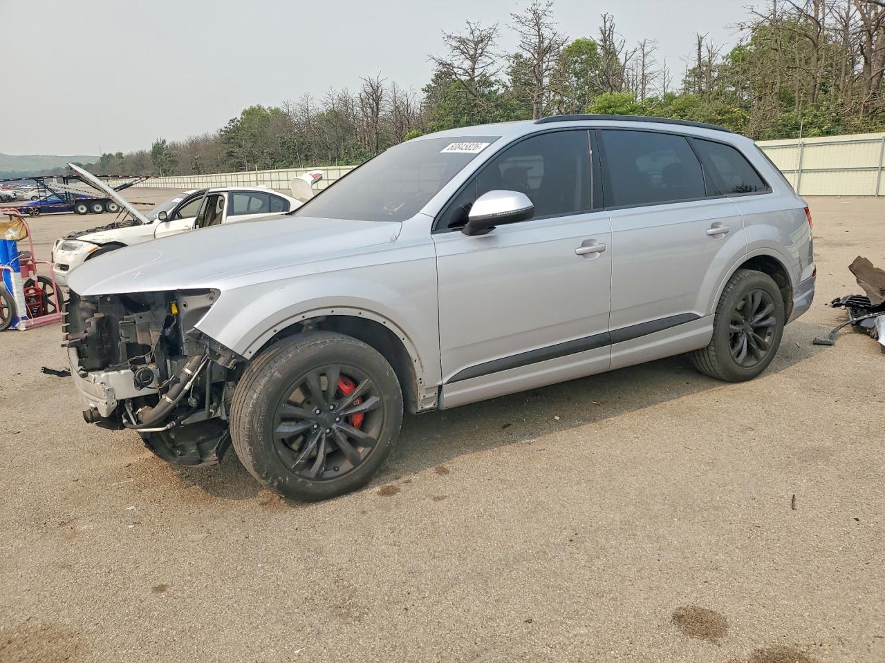 2019 Audi Q7 Premium, VIN WA1AHAF73KD014620 — Front end