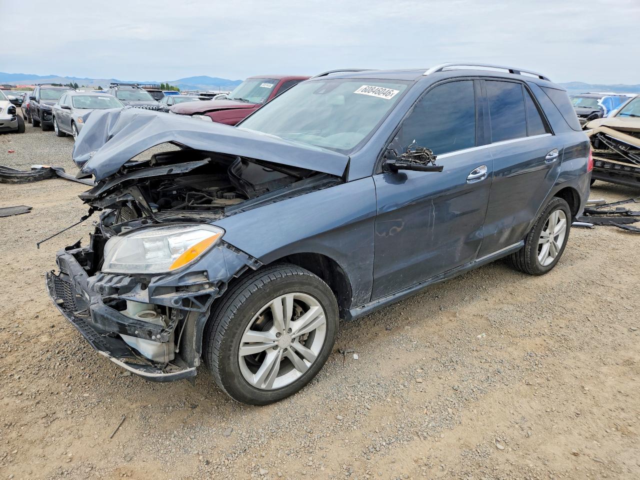 2014 Mercedes-Benz M 350, VIN 4JGDA5HBXEA363162 — Front end