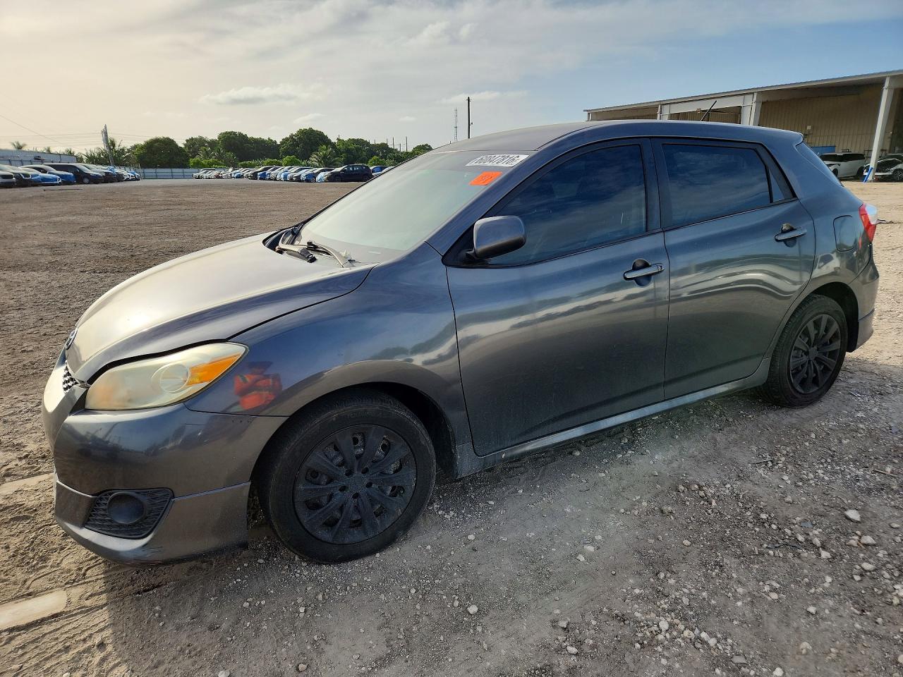 2009 Toyota Matrix, VIN 2T1KU40E49C172969 — Front end