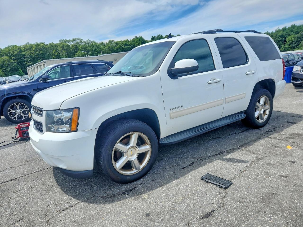 2014 Chevrolet Tahoe LT, VIN 1GNSKBE06ER238369 — Обычный износ