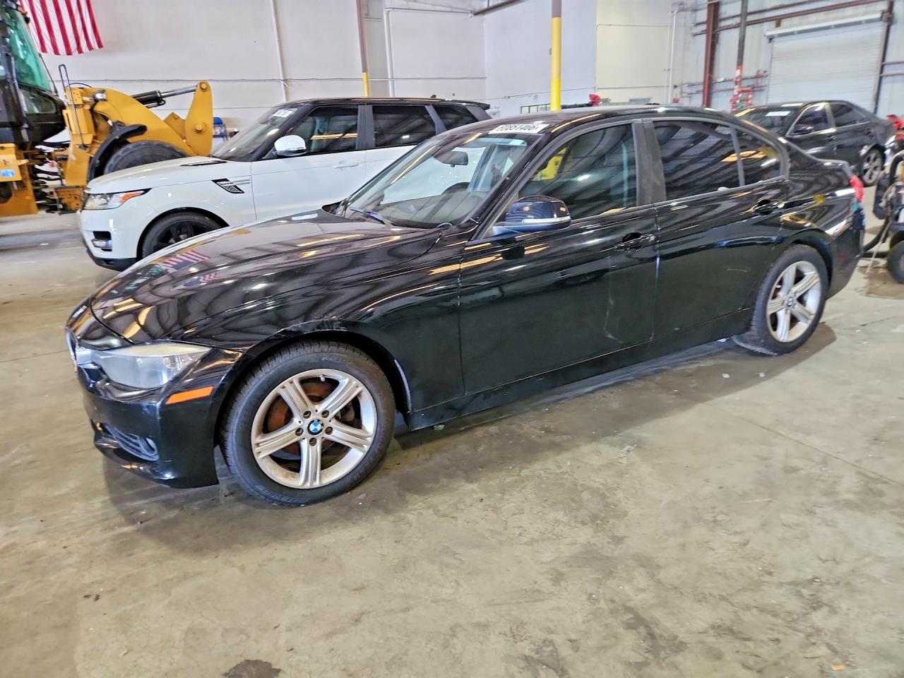 2014 BMW 3 Series 320i xDrive, VIN WBA3C3C5XEP662581 — Front end