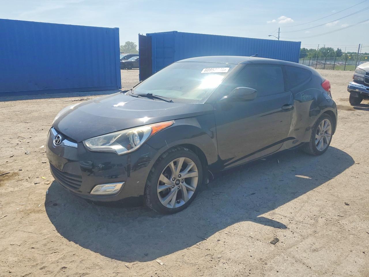 2017 Hyundai Veloster, VIN KMHTC6AD3HU305002 — Side