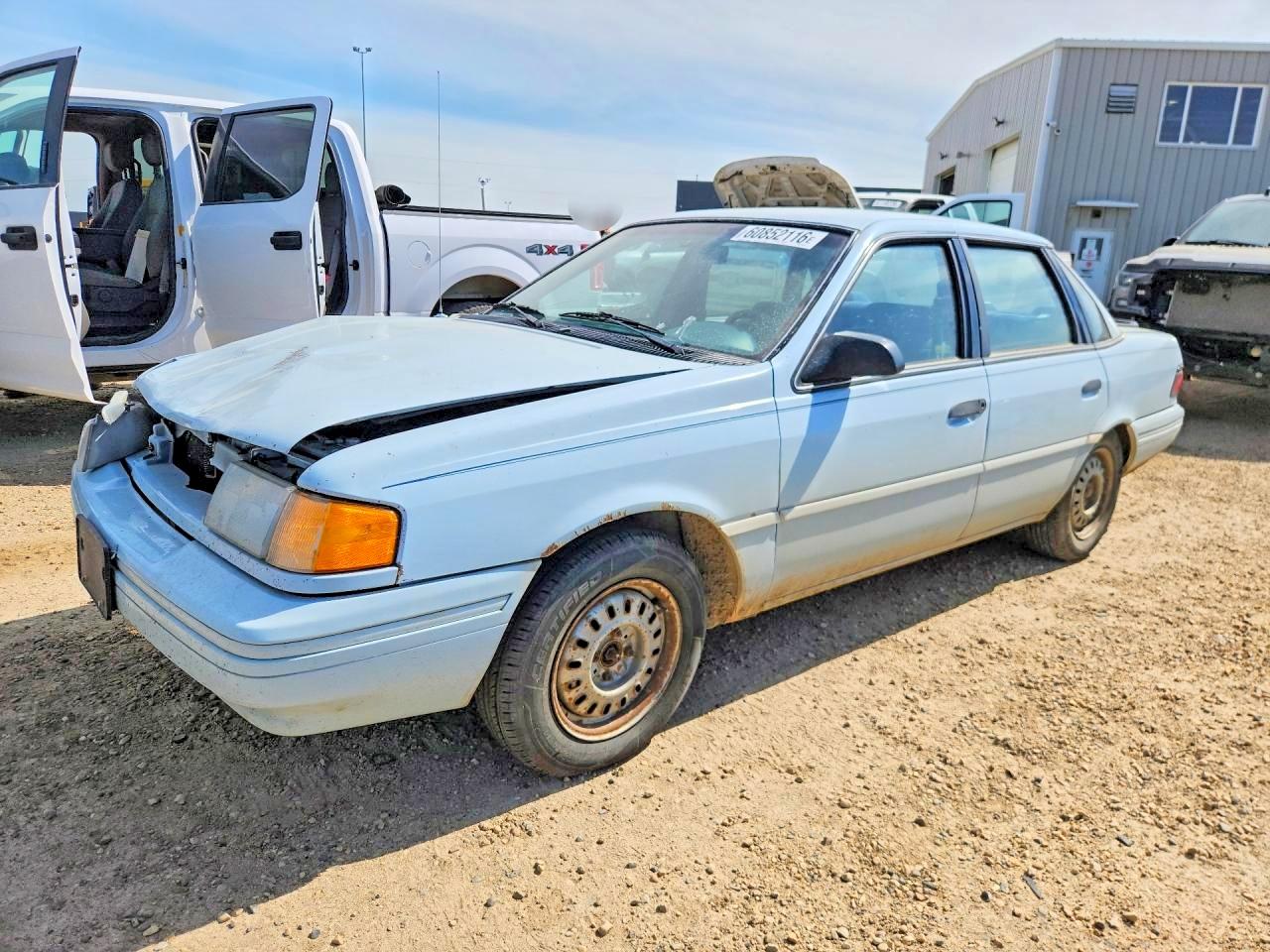 1992 Ford Tempo, VIN 2FABP36X6NB148790 — Front end