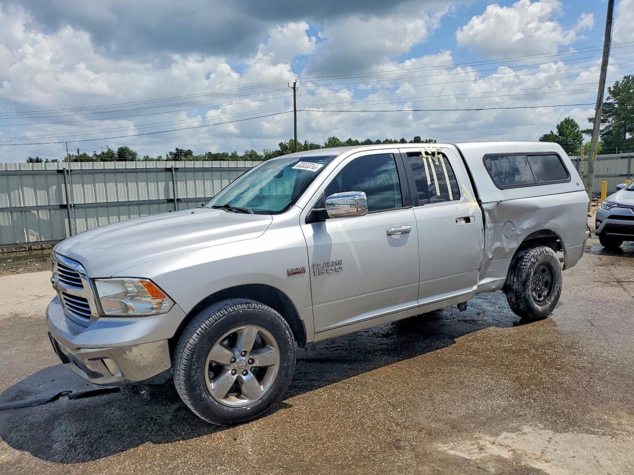 2016 Ram 1500 Big Horn, VIN 1C6RR7GT6GS221842 — Side