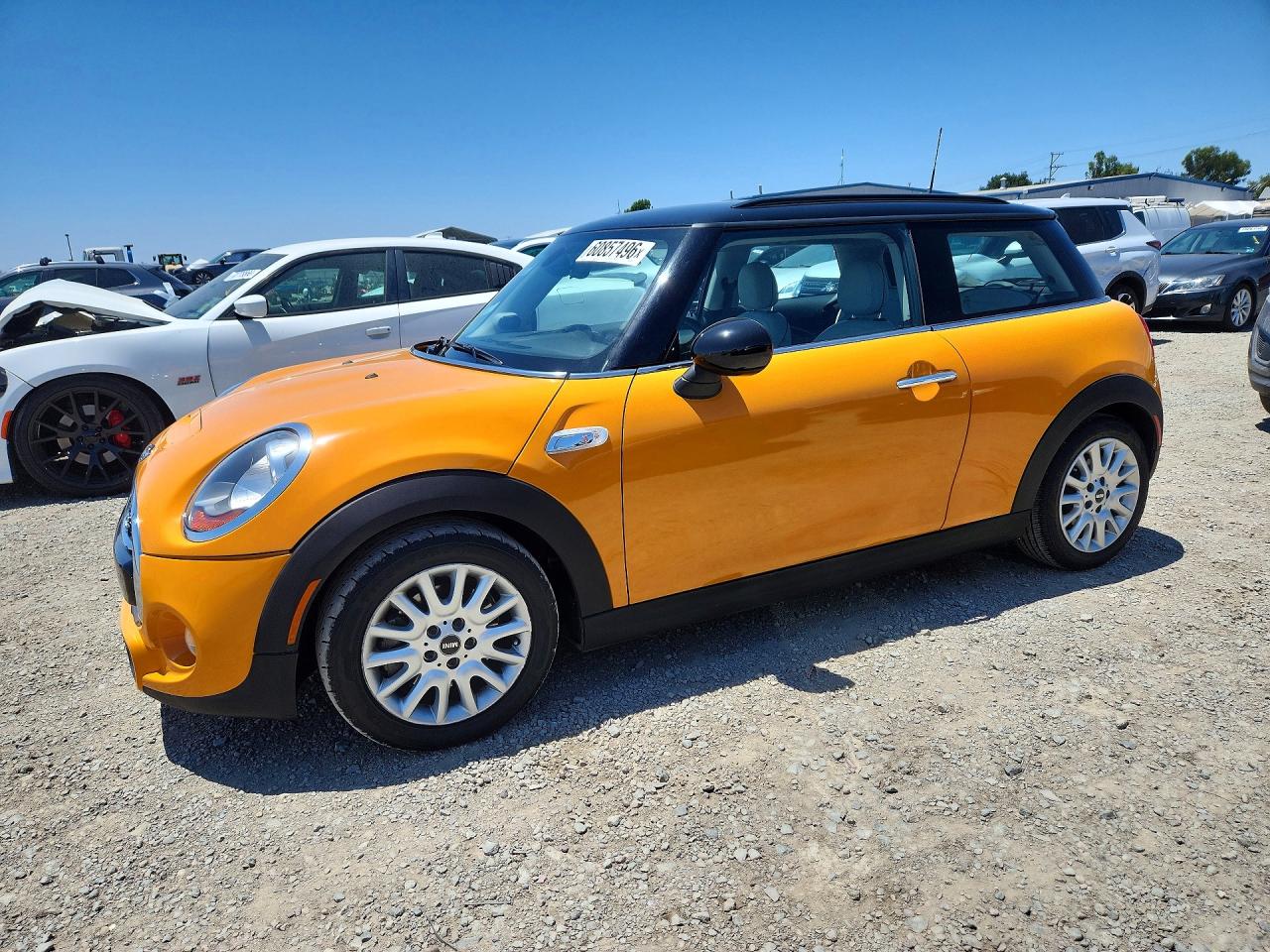 2015 MINI Hardtop S, VIN WMWXP7C58F2A33934 — Minor dents and scratches