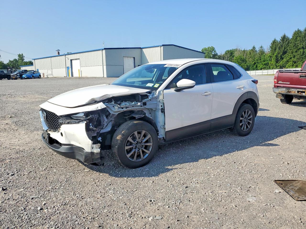 2021 Mazda CX-30 S, VIN 3MVDMBAL9MM258707 — Front end