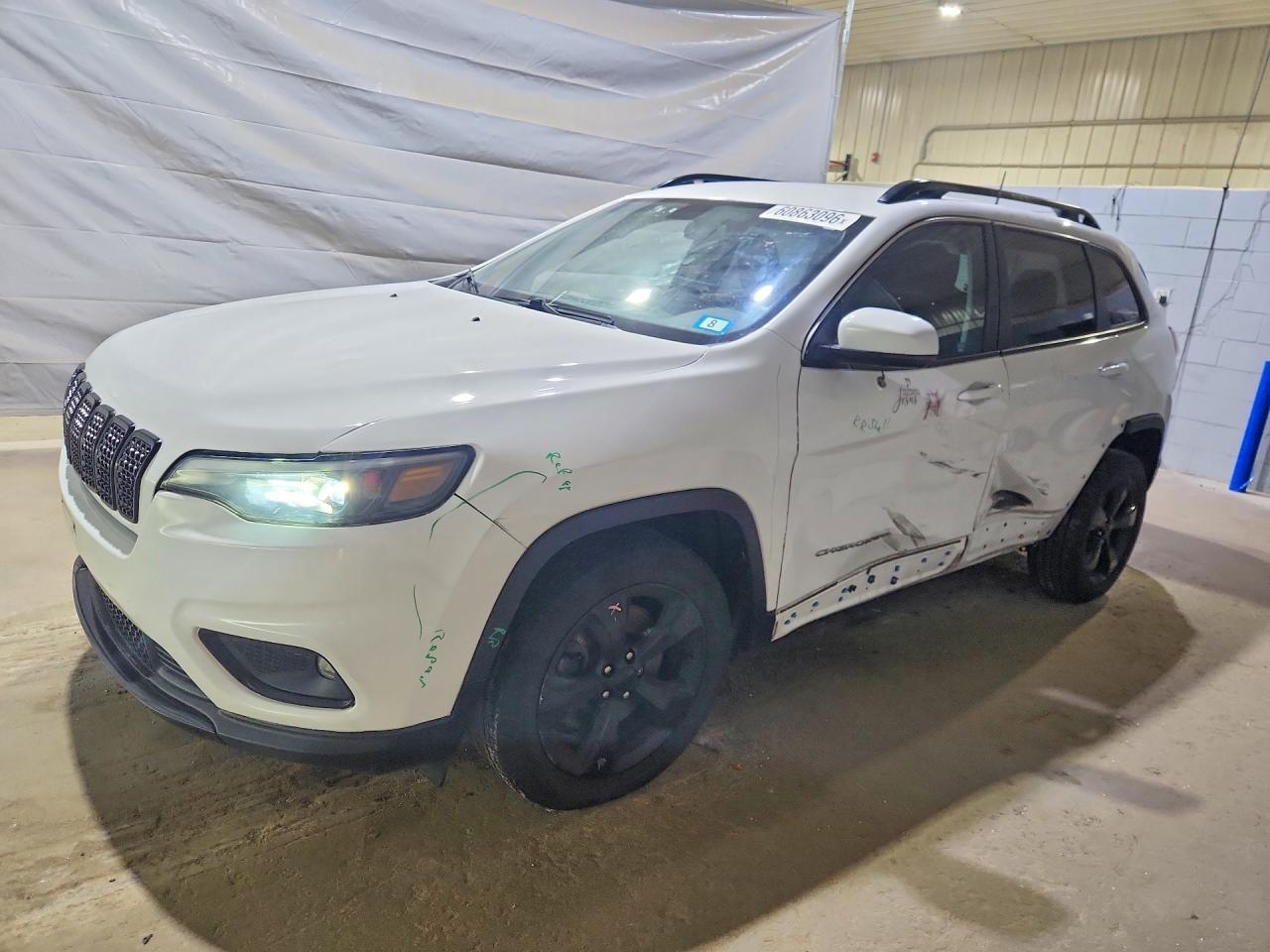 2020 Jeep Cherokee Latitude Plus, VIN 1C4PJLLB6LD528097 — Side