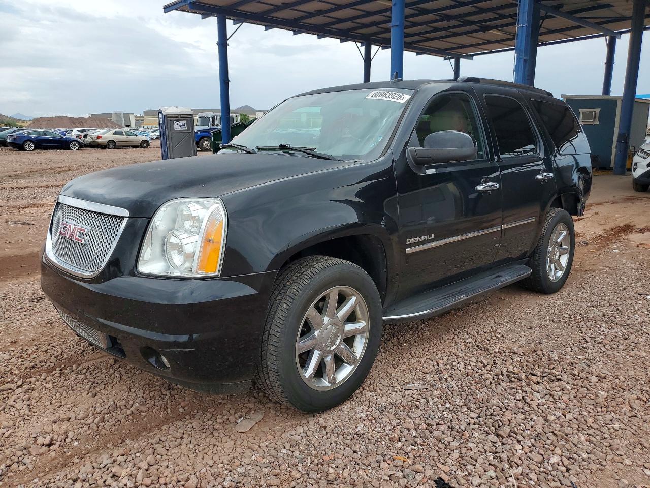 2014 GMC Yukon Denali, VIN 1GKS1EEF1ER188292 — Rear end