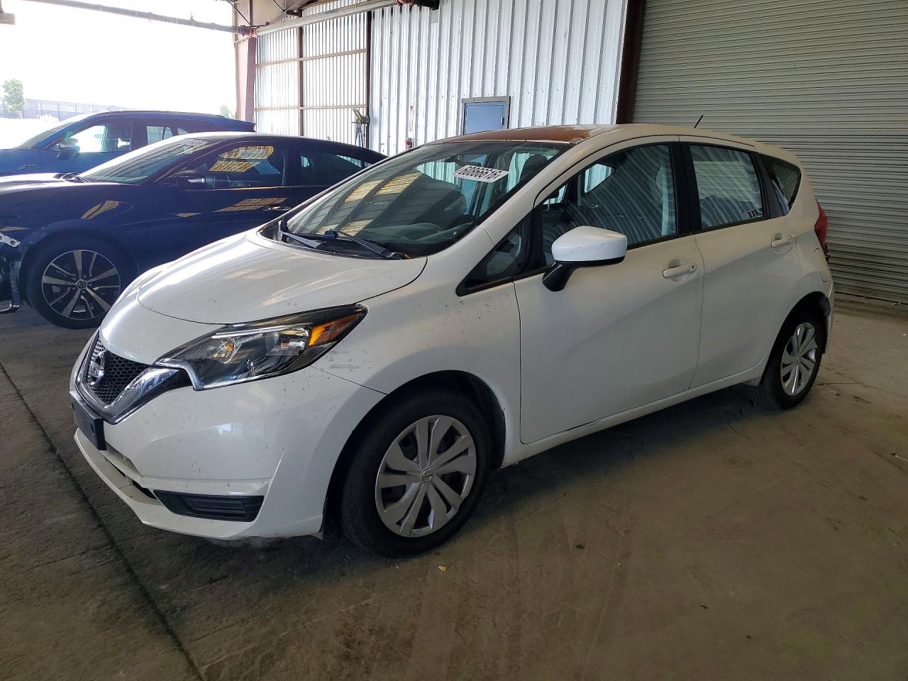2017 Nissan Note SV, VIN 3N1CE2CP2HL355109 — Front end