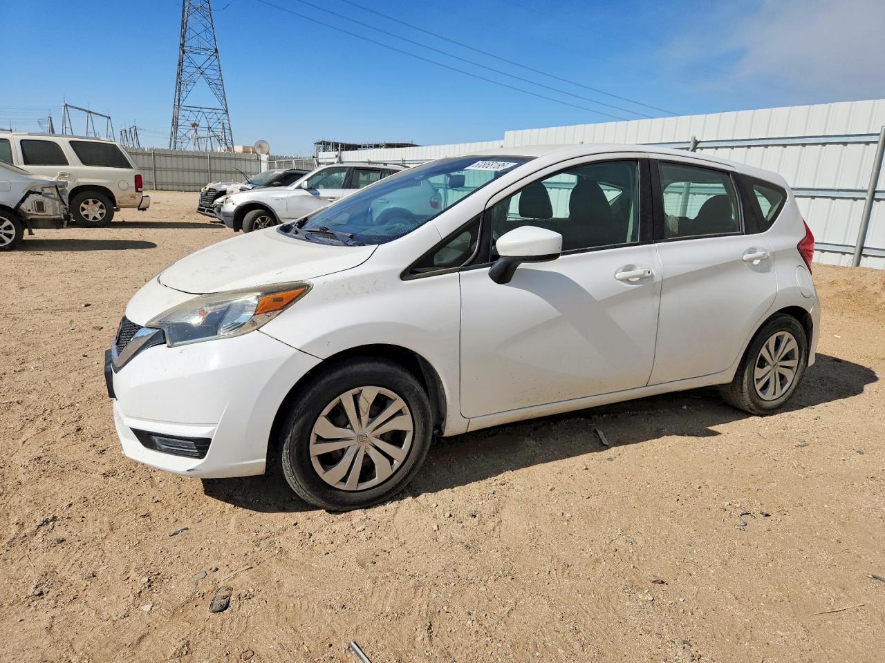 2017 Nissan Note SV, VIN 3N1CE2CPXHL365449 — Minor dents and scratches