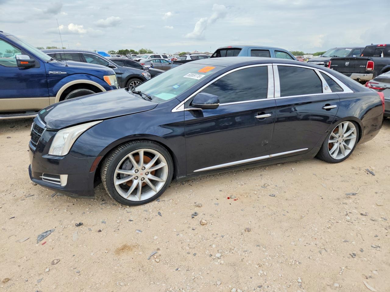 2014 Cadillac XTS Premium, VIN 2G61V5S87E9202064 — Мелкие вмятины и царапины
