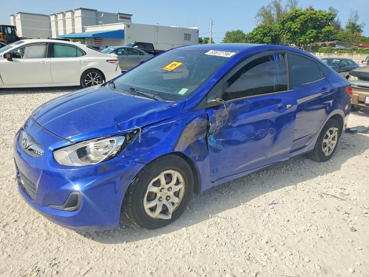 2013 Hyundai Accent GLS, VIN KMHCT4AE3DU529183 — Перед