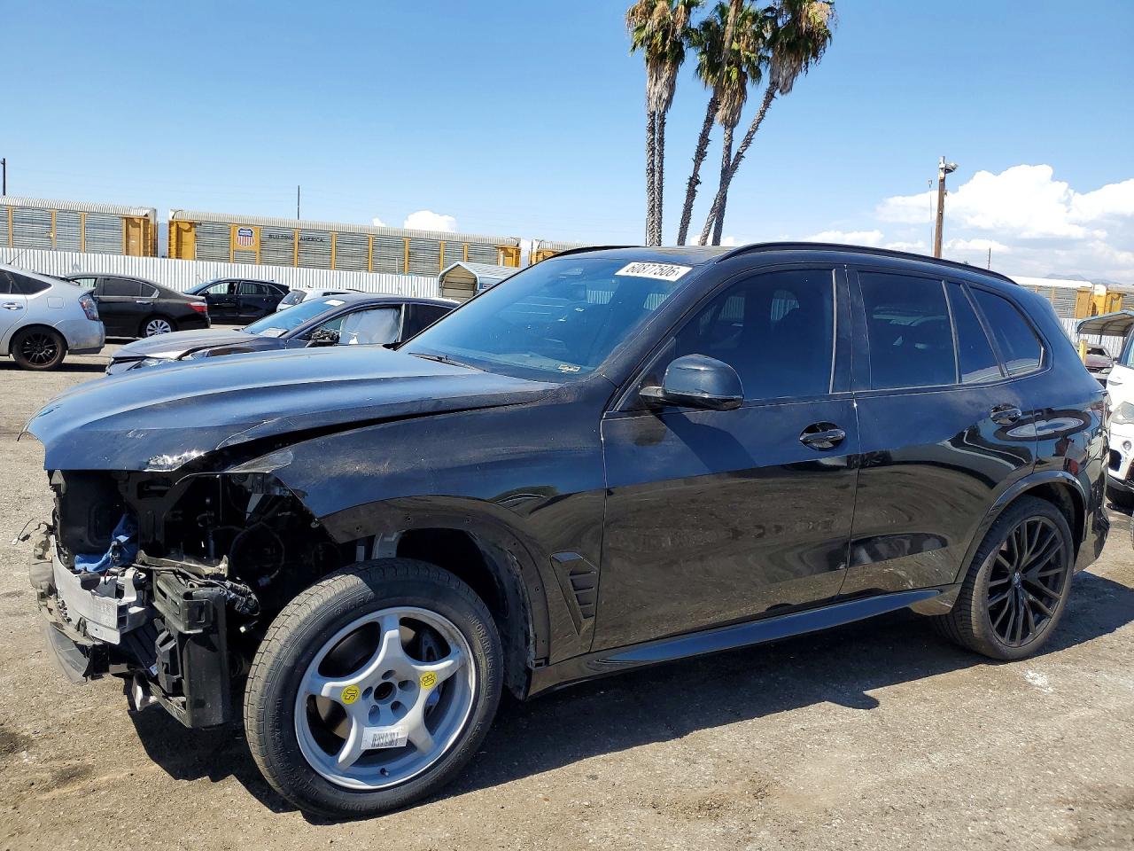 2024 BMW X5 sDrive40i, VIN 5UX13EU01R9U74727 — Front end